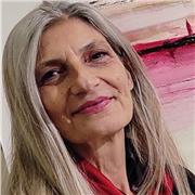 artista con anni di esperienza come insegnante